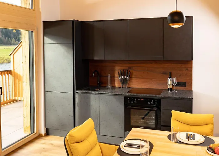 Dein Dahoam Boutique * Grobming